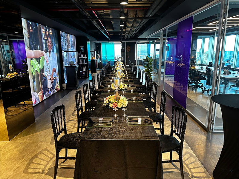 siyah sandalye kiralama