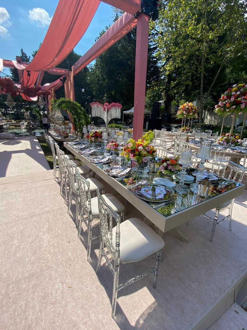 Aynalı Davet Masası Kiralama