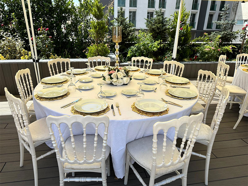 Bahçede Düğün Süslemeleri