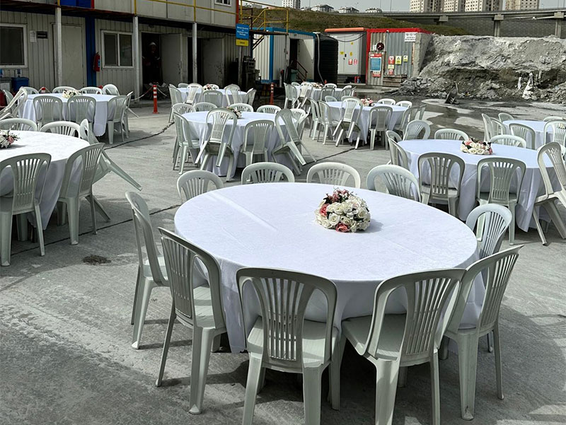 İftarda Açık Alan İçin Masa Sandalye Kiralama