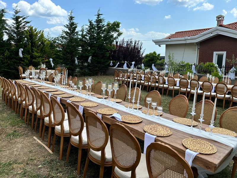 İzmit Ahşap Masa Sandalye Kiralama