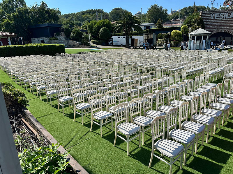 Mezuniyet için Napolyon Sandalye Kiralama