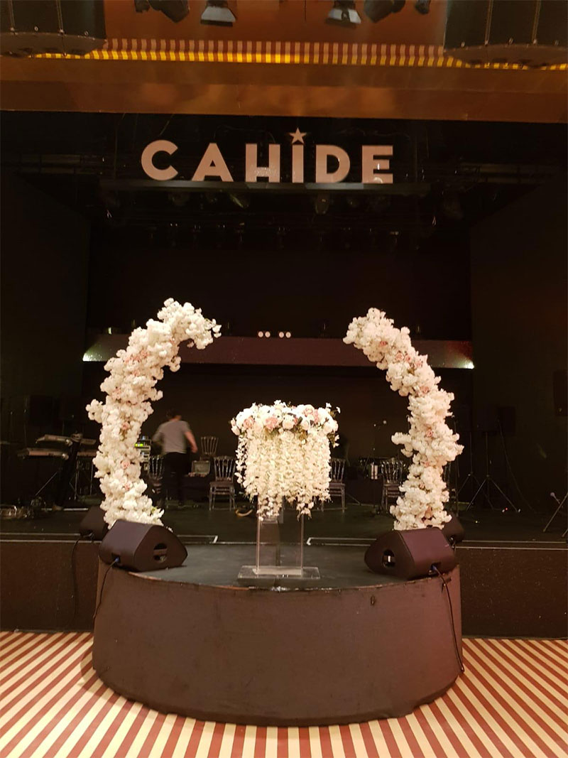 Pleksi Kürsü Kiralama