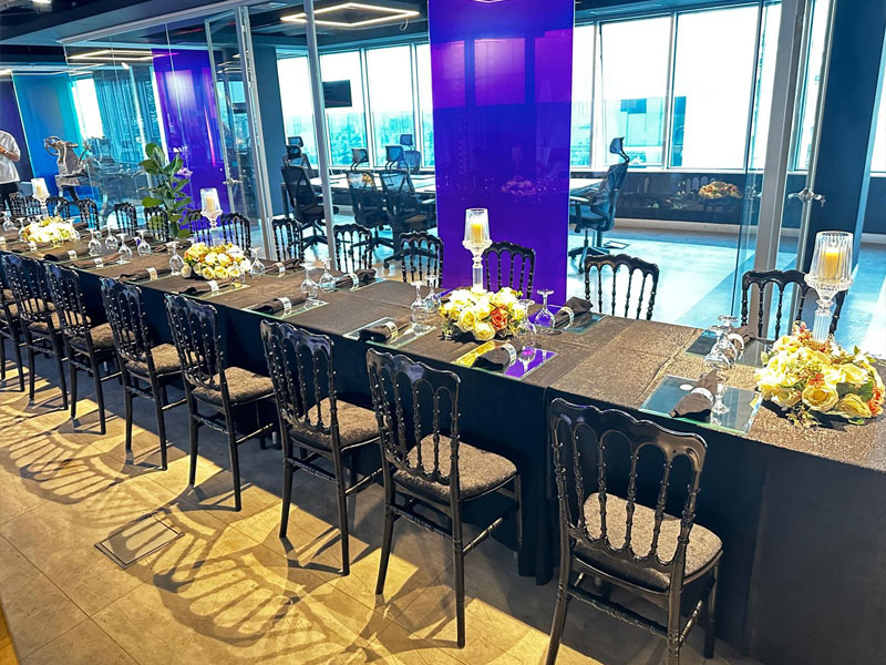 Siyah Masa Sandalye Kiralama