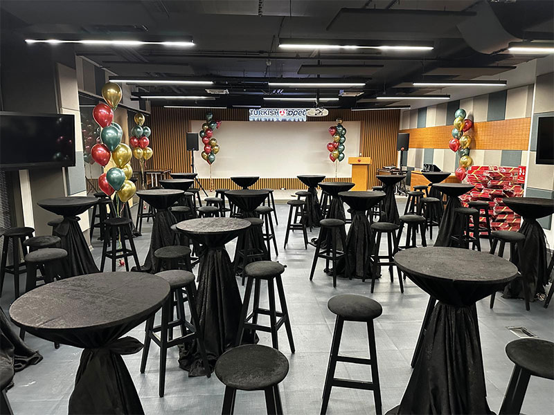 Lüks Bistro Masa Kiralama