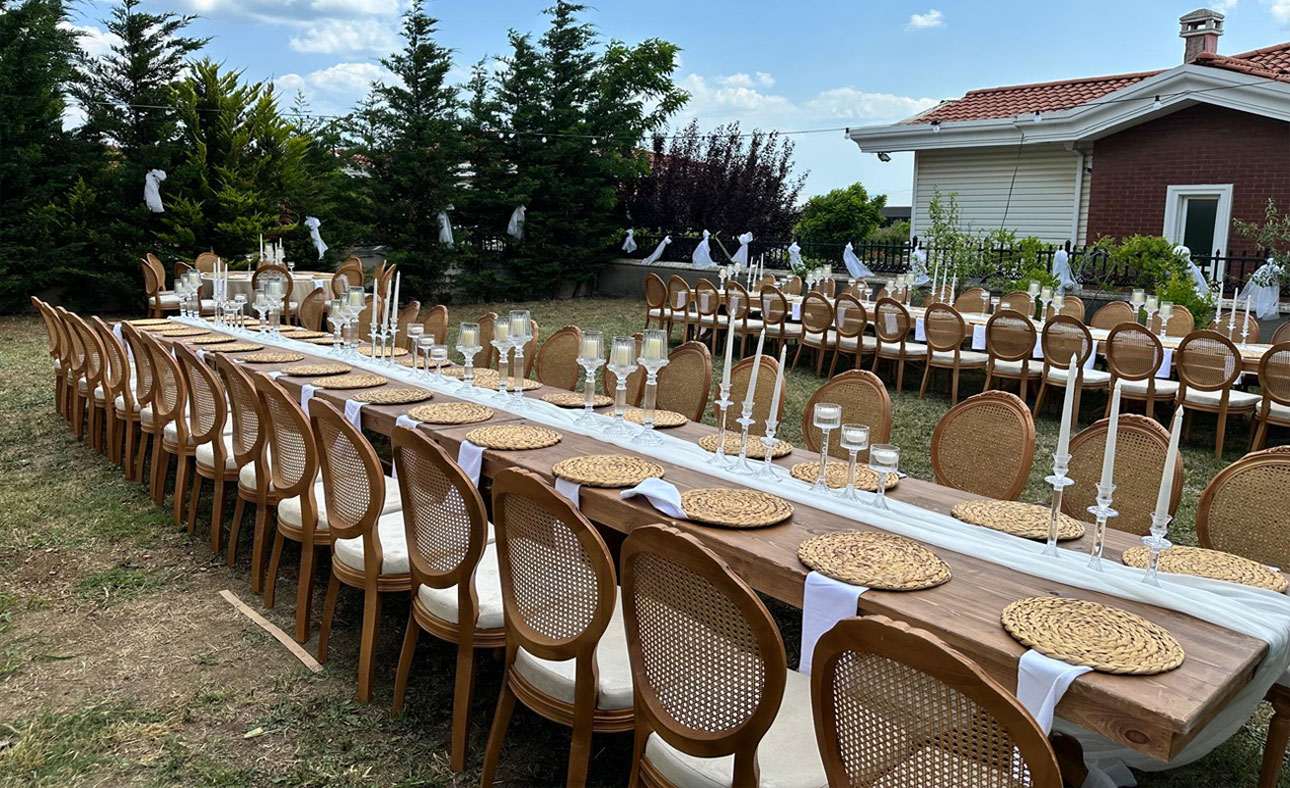 Bahçede Düğün Nişan Organizasyonu