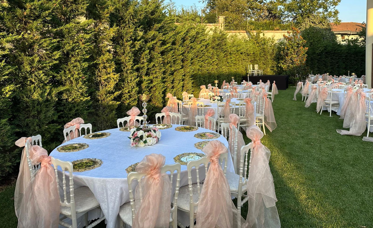 Nişan için Masa Sandalye Kiralama ve Süsleme